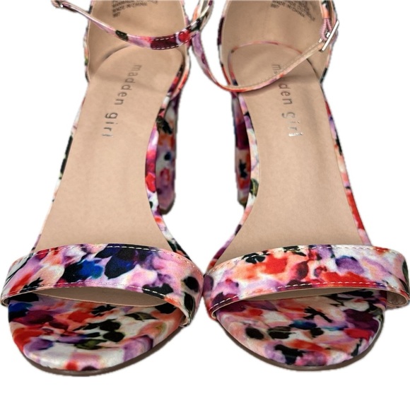 Madden Girl Heeled Sandals BEELLA Ankle Strap Block Heel Floral Multicolor 6.5 - Picture 5 of 15